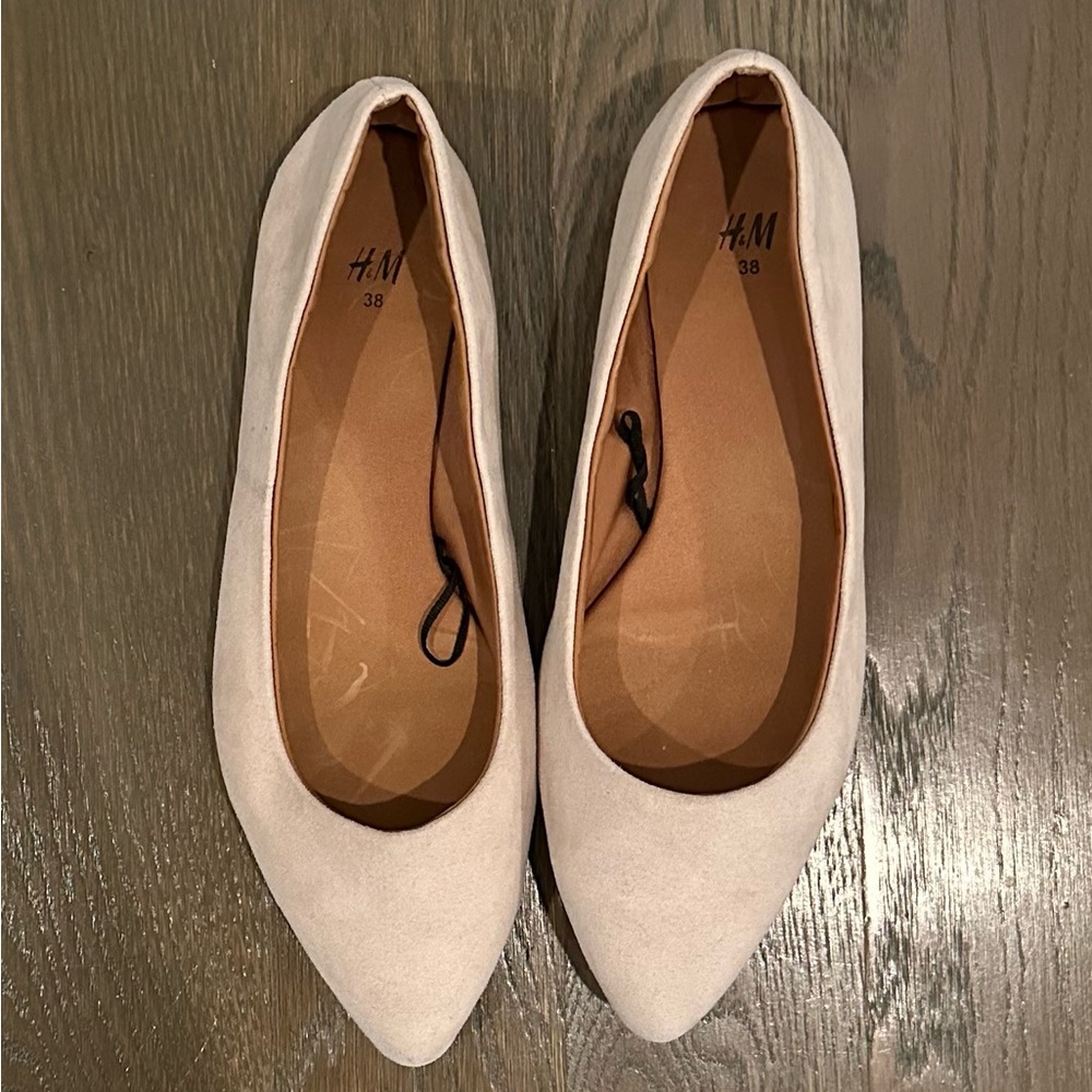 H&M Pointed Toe Suede Light Pink Blush Flats Size 7